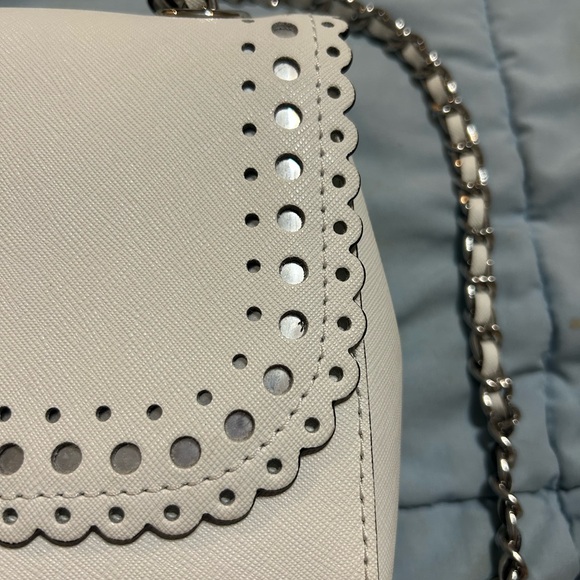 Michael Kors Hannah White Saffiano Leather Scallop Perforated Crossbody NWOT - Picture 9 of 10